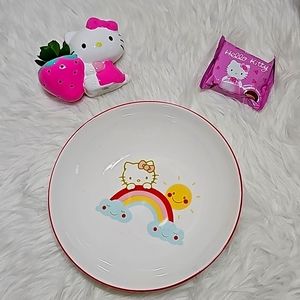 NWT Hello Kitty 46oz Bowl